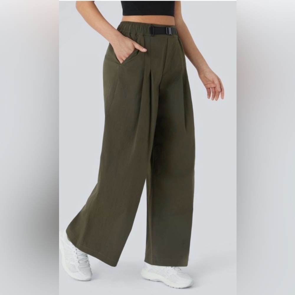 NWT Sixe XL Halara HIgh Waisted Water Resistant Buckle Wide Leg Pants